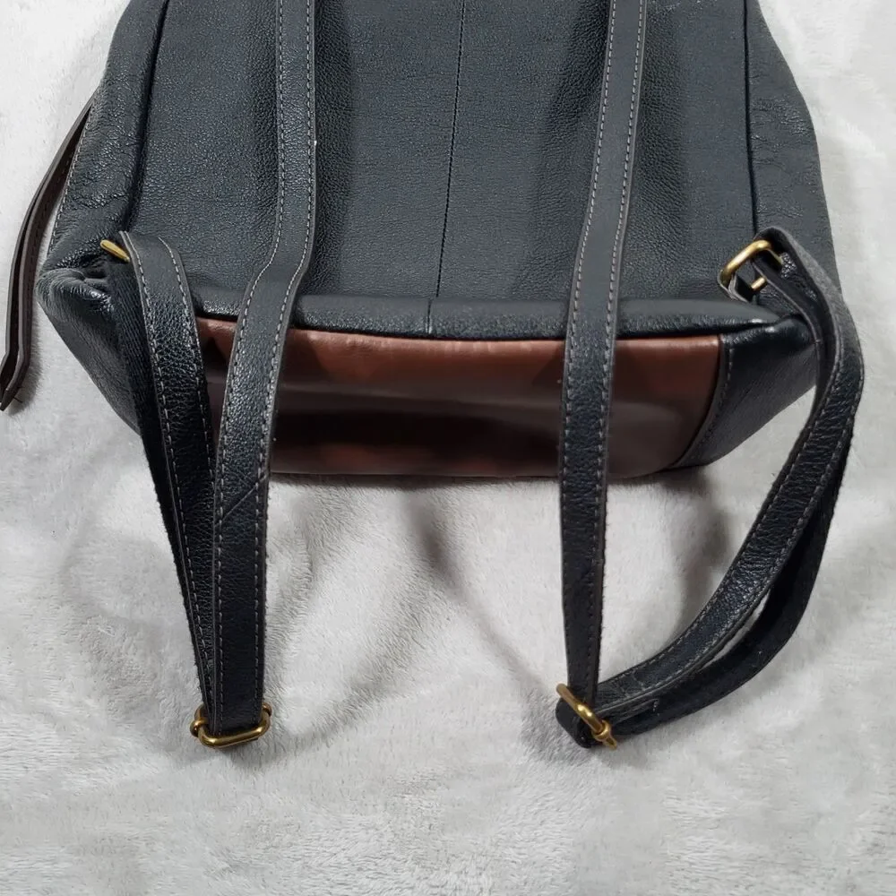 Fossil Claire Black Pebbled Leather Medium Backpack Purse Bag Magnetic Flap Snap